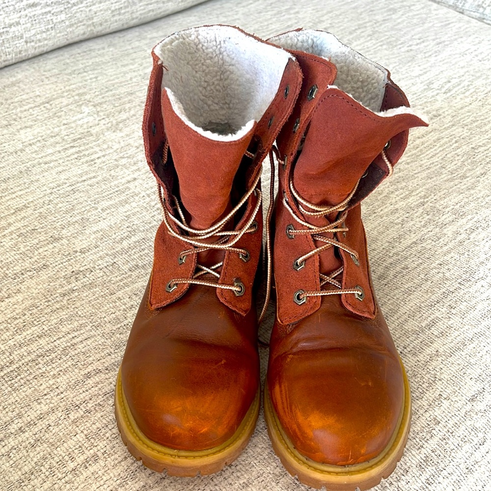Timberland. Woman’s boots. size 9.